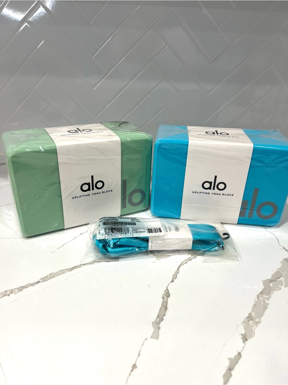 NWT ALO Uplifting Yoga Blocks